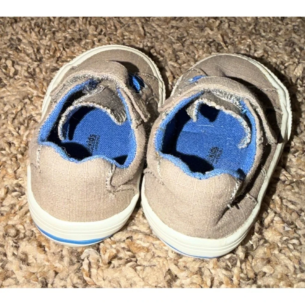 Oshkosh-Genuine Kids-Brown & Blue Canvas Sneakers Size 2